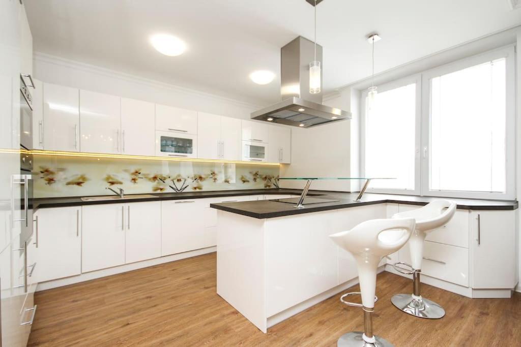 Deluxe Apartman Nivy Bratislava Extérieur photo