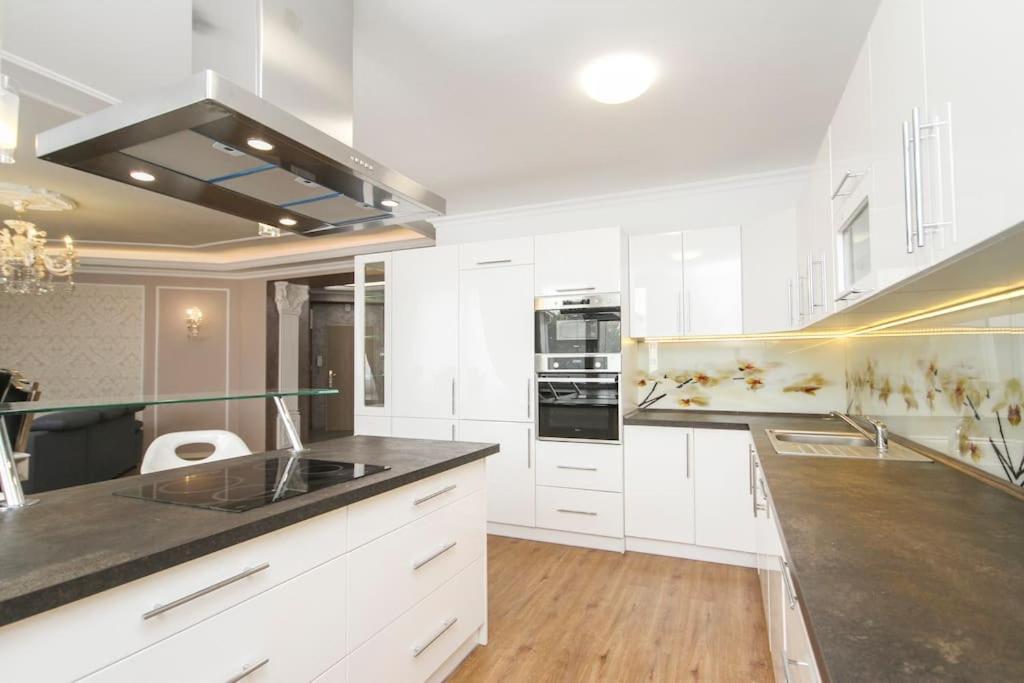 Deluxe Apartman Nivy Bratislava Extérieur photo