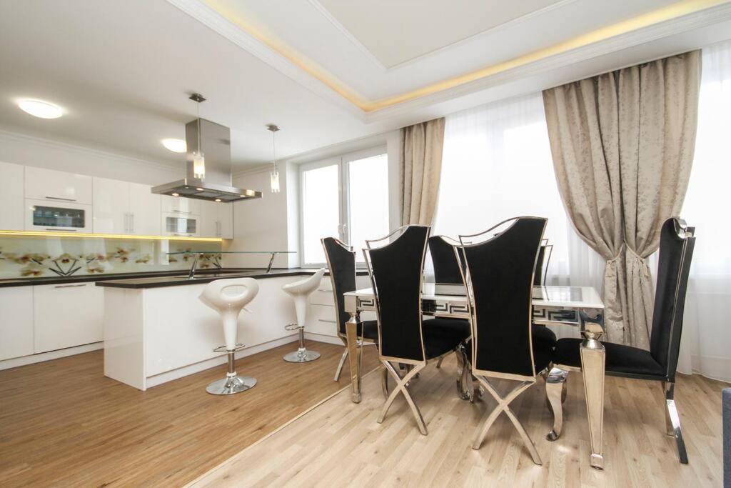 Deluxe Apartman Nivy Bratislava Extérieur photo
